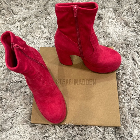 COPY - Steve Madden Pink Velvet Platforms - Picture 5 of 8